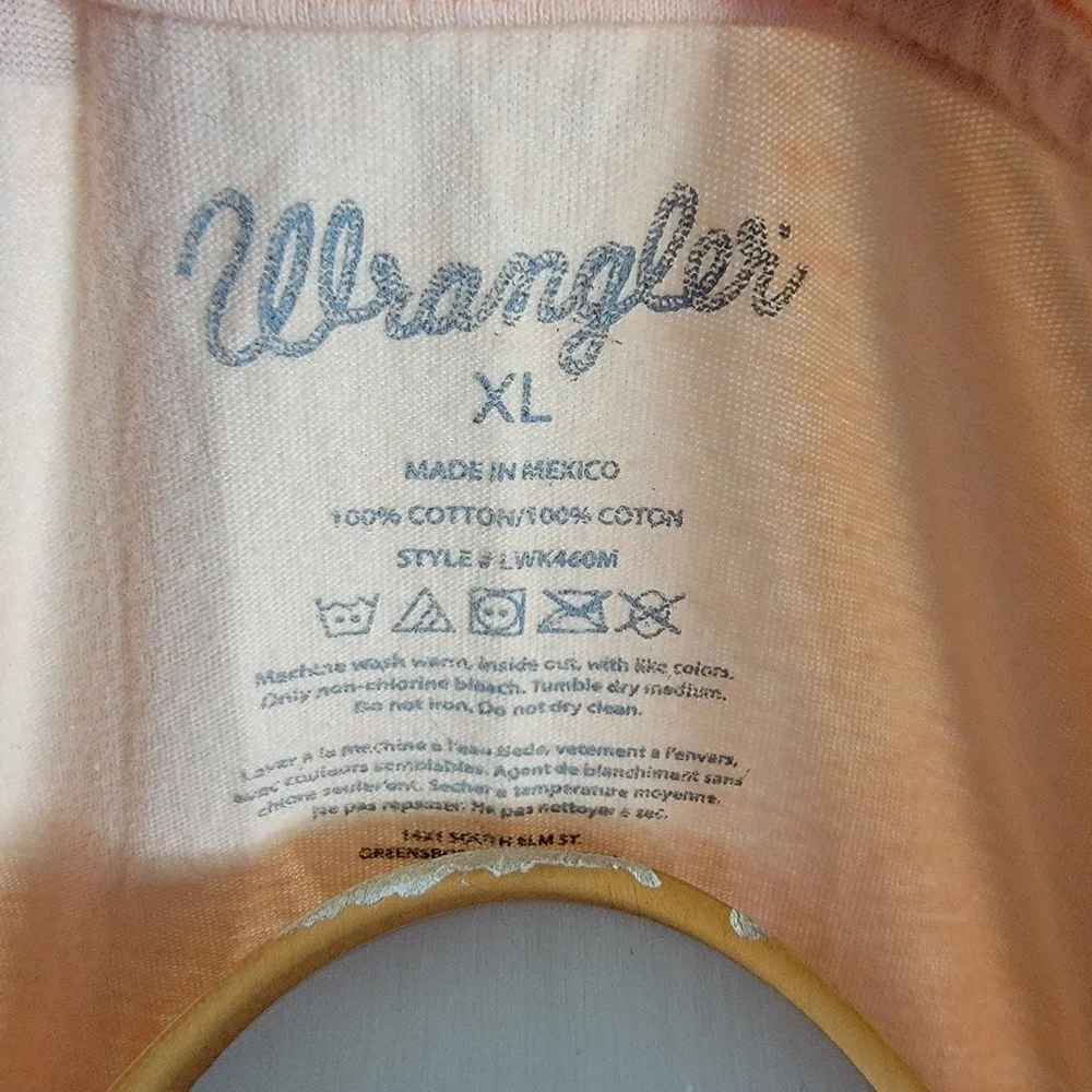 Wrangler Peach and Blue Vneck  Women's Top Sz XL Long Sleeve - Picture 3 of 5